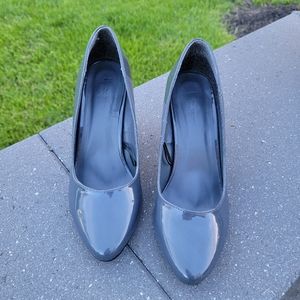 Gray / Blue Grey Cone Heel Pumps 8 Office Work Professional Wedding